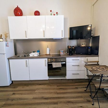 Appartement Cosy Proche Du Port Nice Exterior photo